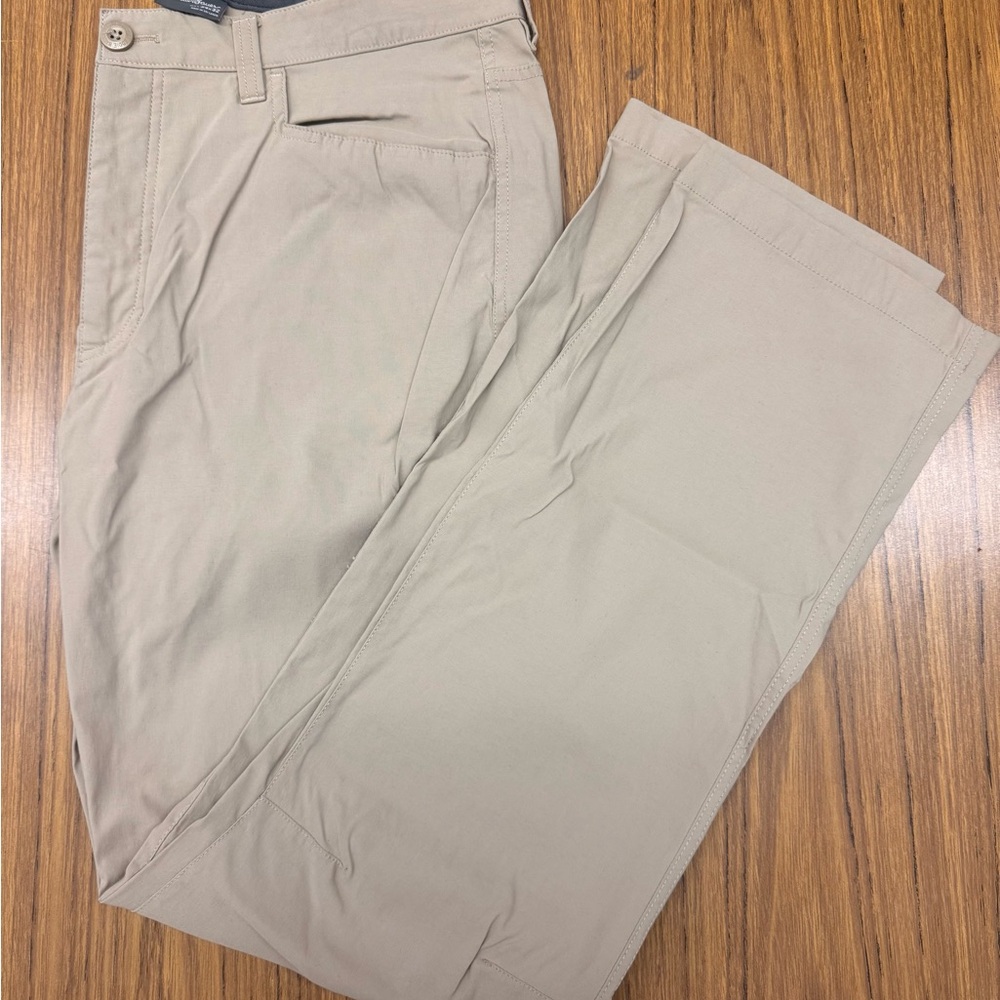 Eddie Bauer Men's Beige Kahki Pants